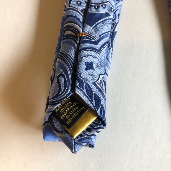 DONALD J. TRUMP Signature Collection, All Silk Tie, Ready To Wear - Picture 2 of 8